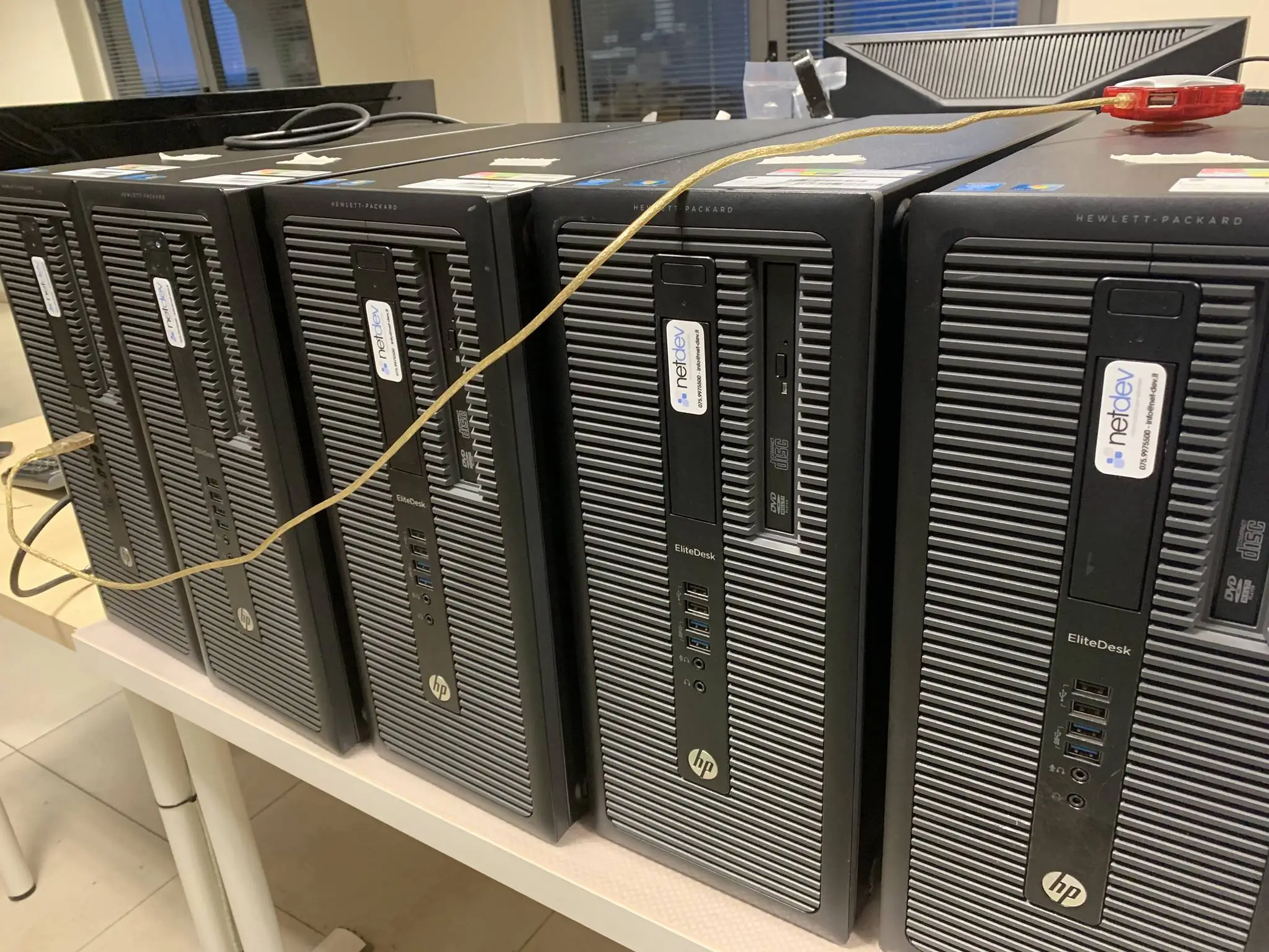 Fornitura e configurazione PC Aziendali